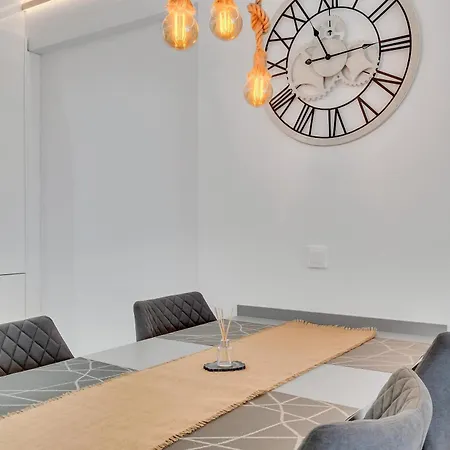 Vista Castillo - By Aldertons Apartment *